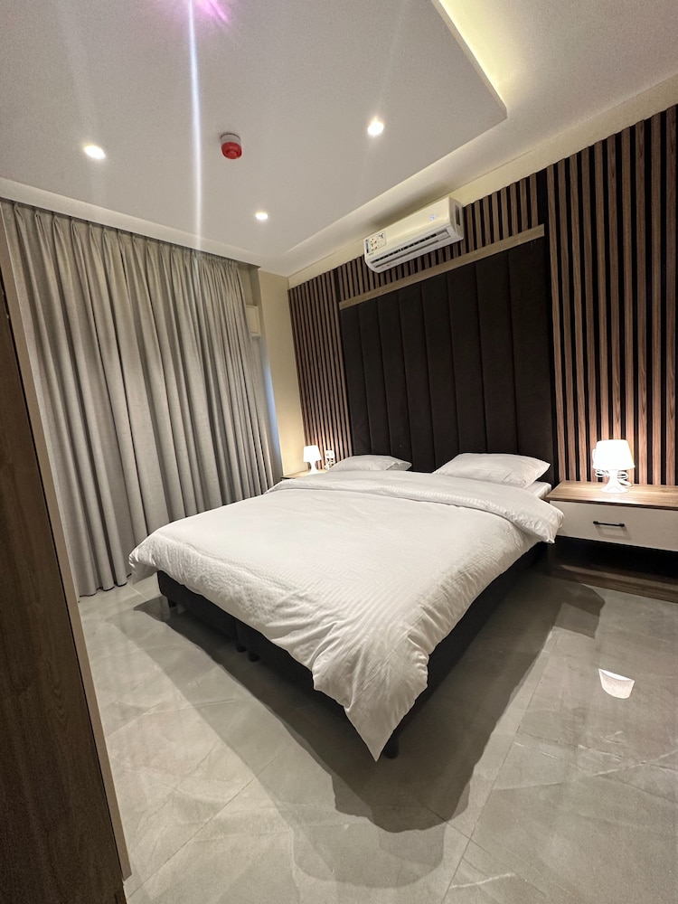 Charming Amman Apartment With Modern Furnis