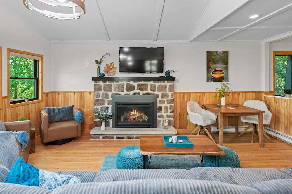 Summit Shores by Avantstay Hot Tub Firepit Game Room