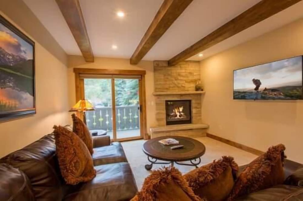 Vail Ski Resort - Villa Cortina Condos