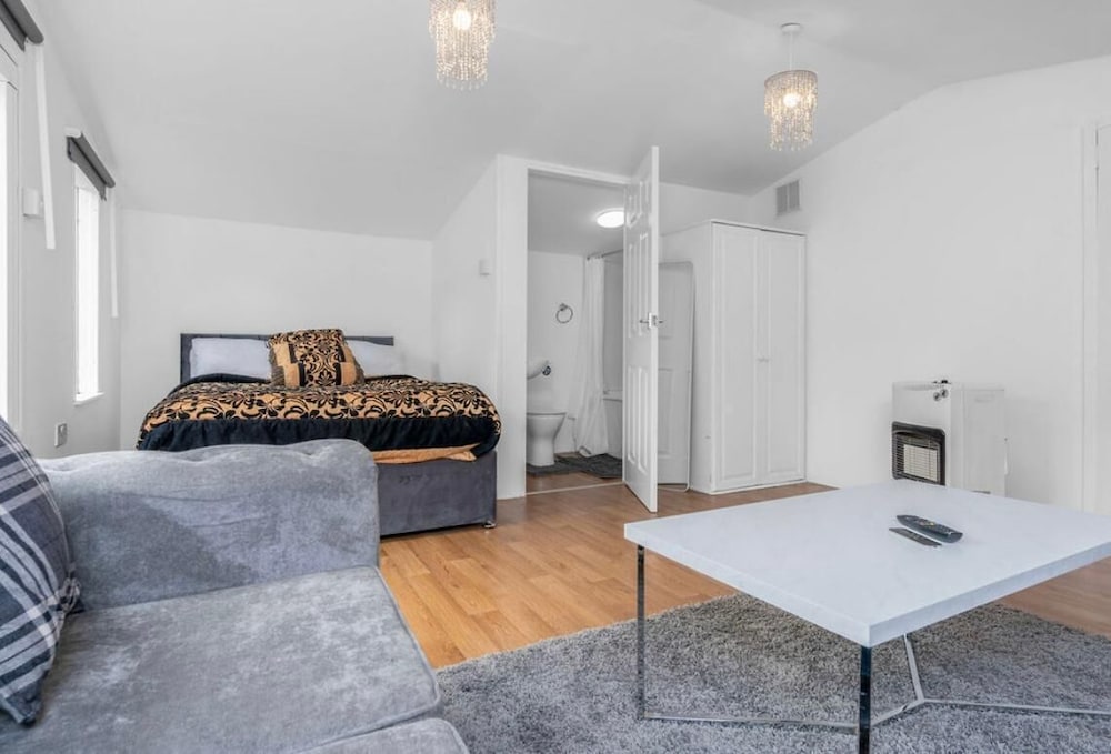 Edinburgh Guest Room