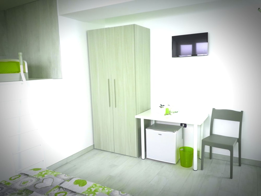 Joshua Rooms photo 5