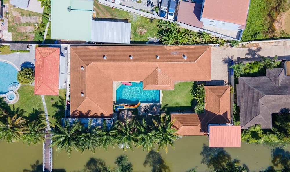 Pool Villa for Families and Party