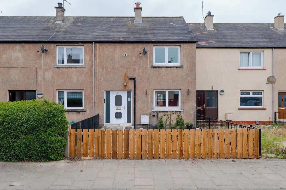 2bed House-free Parking