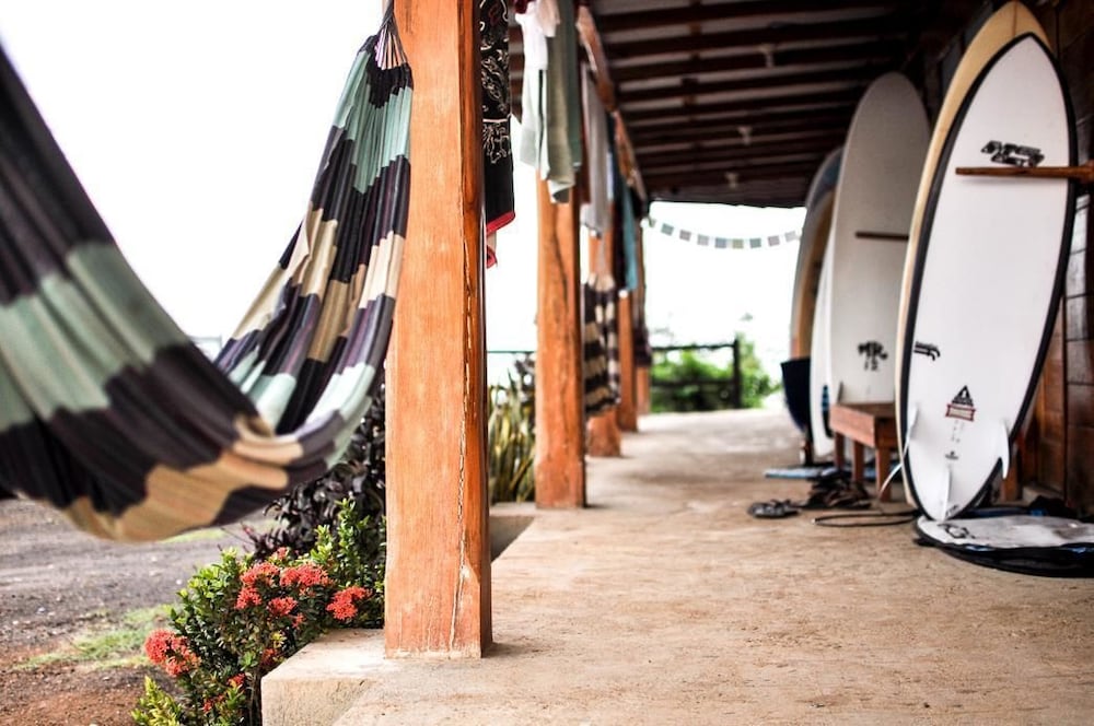 Magnific Rock - Surf Resort & Yoga Retreat Nicaragua - Hostel