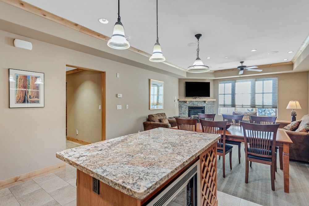 Bear Valley Vacation Condos by RedAwning