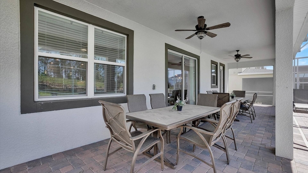 Championsgate 8 bedroom, Game room, Pool, Theater 8 Home
