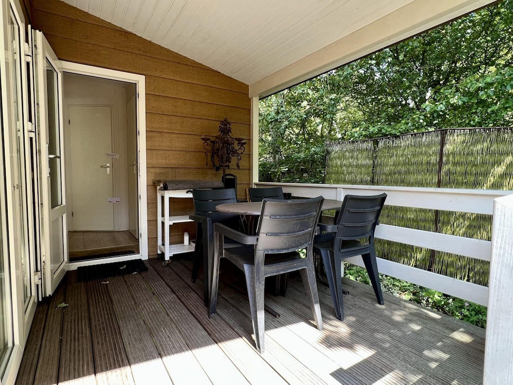 Small Family Chalet Close to Beach