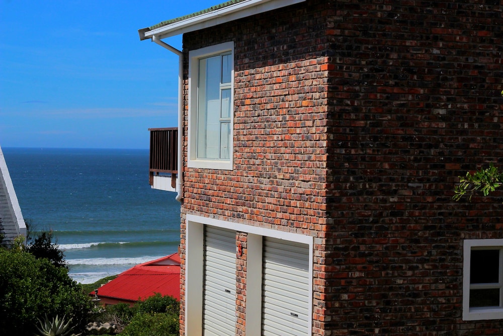 Sandpiper Guest Cottages