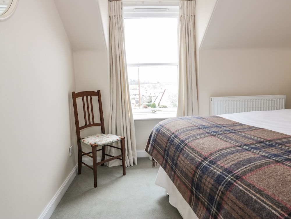 1 Blinkbonny Cottages view 4