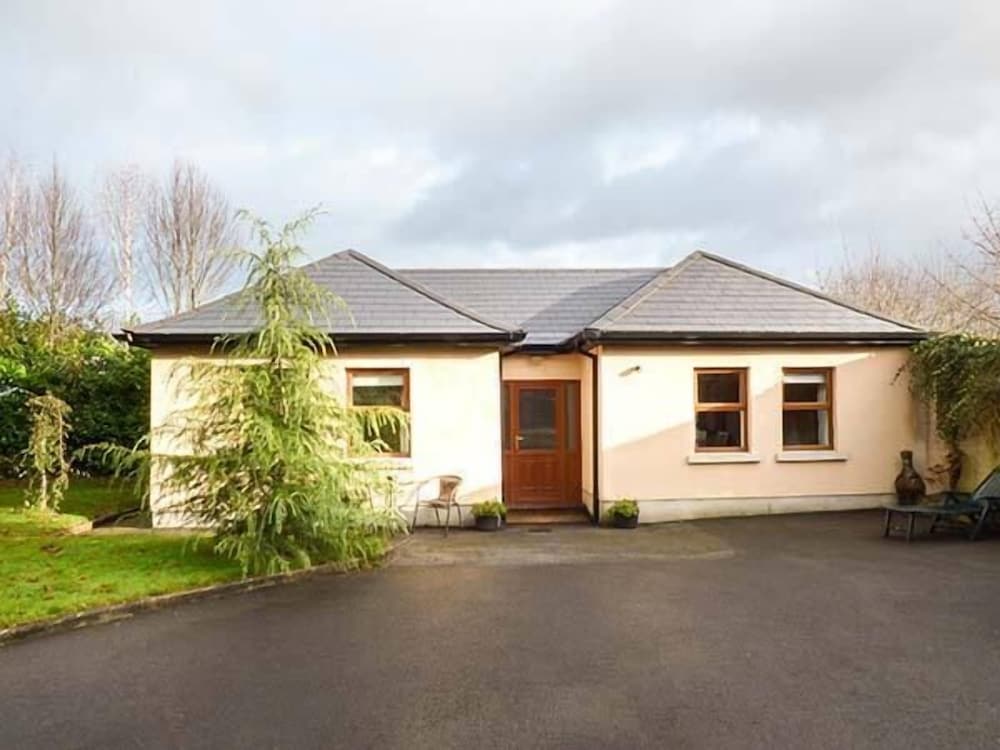 5 Kilnamanagh Manor view 4