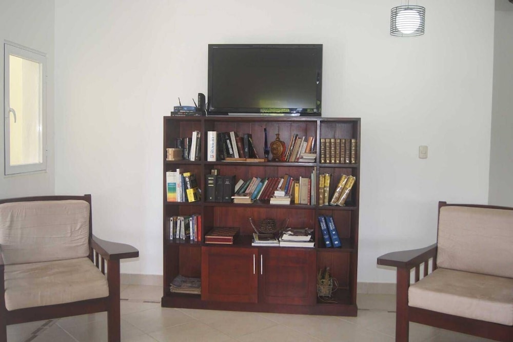 Photo 12