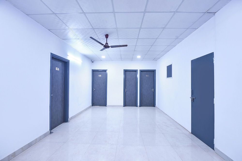 Fabhotel Tulip Sarover Sector 18