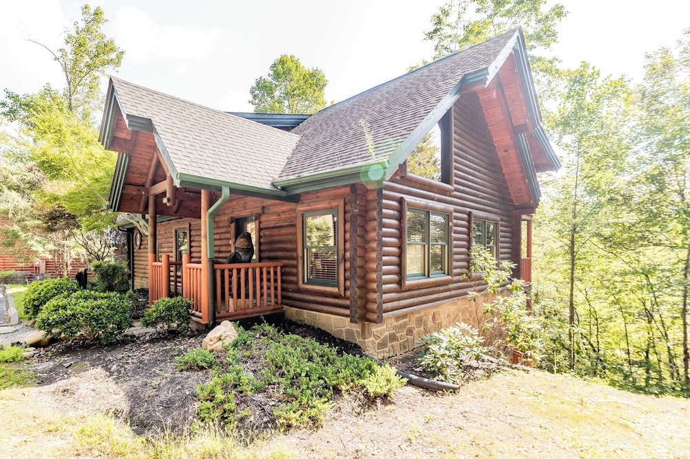 The Big Easy by Avantstay Hot Tub, Game Room, Spacious Deck Premier Location