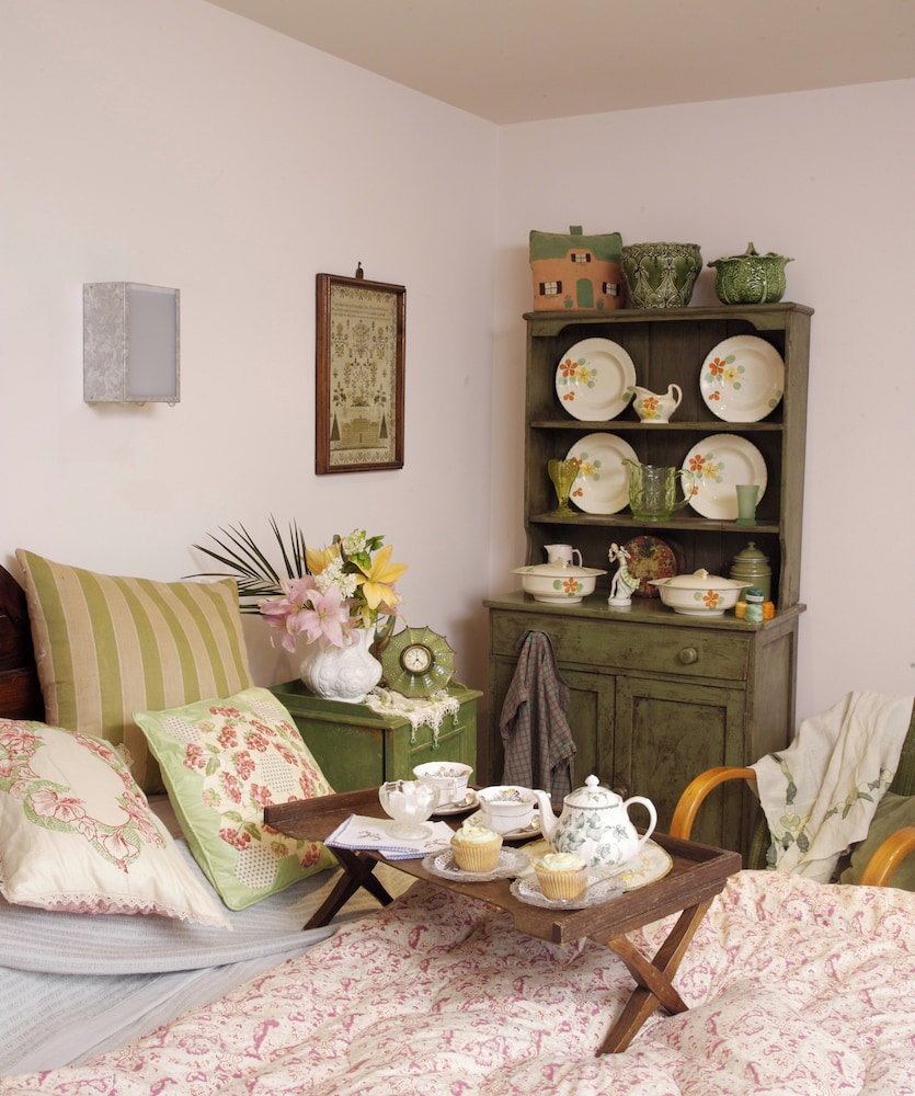 Fosse Farmhouse B&B and Holiday Cottages