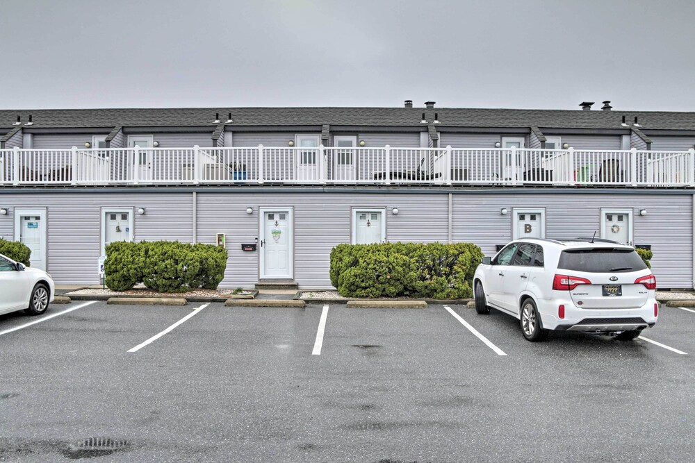 Bayside Ocean City Townhome < 1 Mi to Beaches! view 4