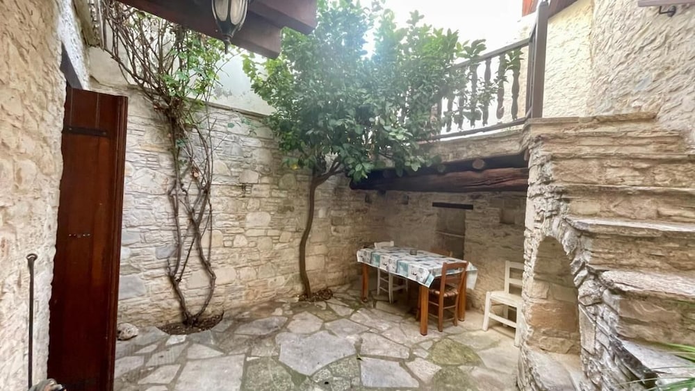 Juliet Studio Suite by TrulyCyprus