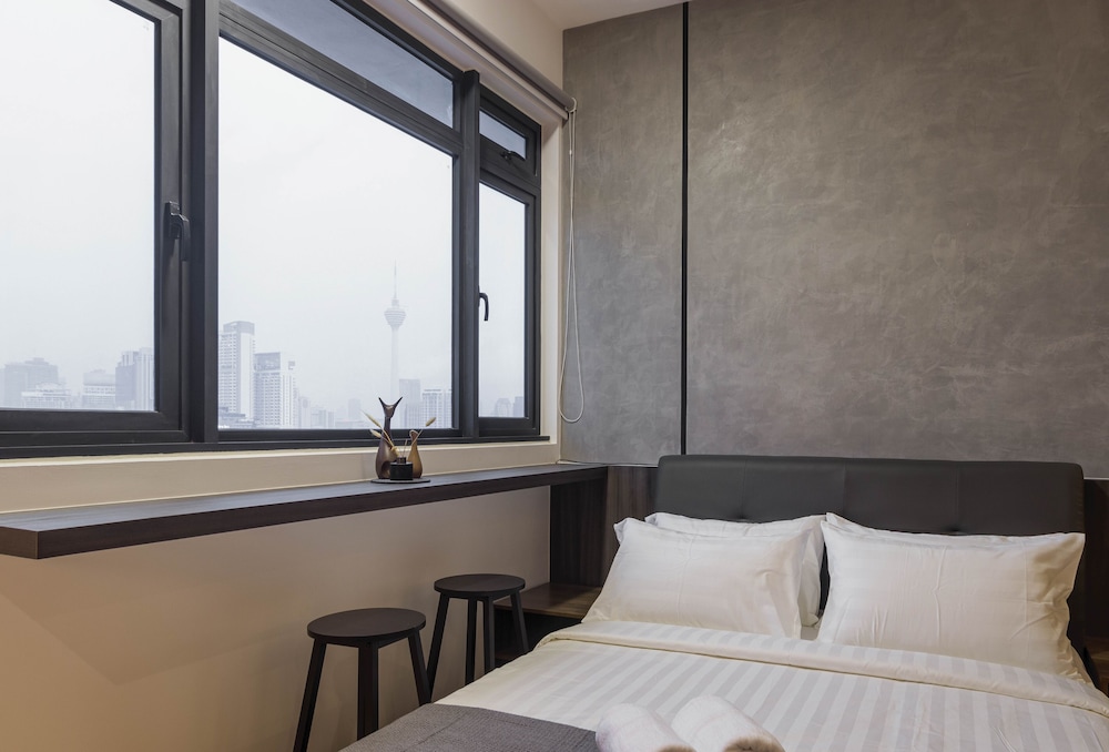 Chambers Residence, Sunway Putra Mall