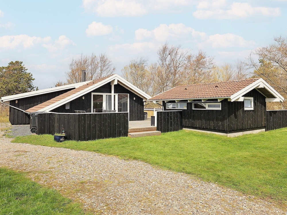 6 Person Holiday Home in Jerup