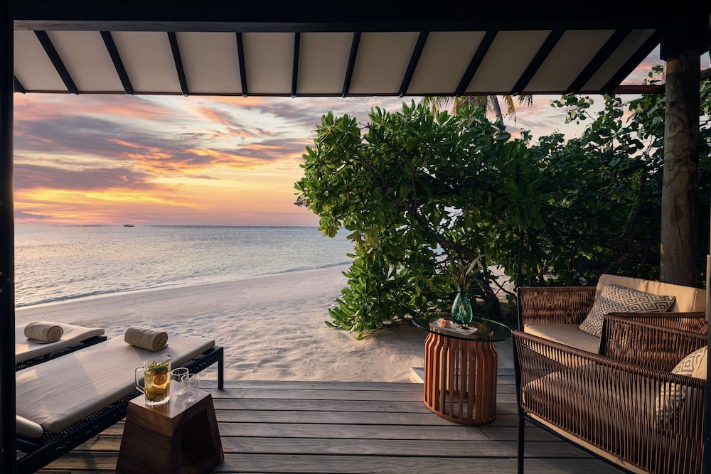 NH Collection Maldives Havodda Resort