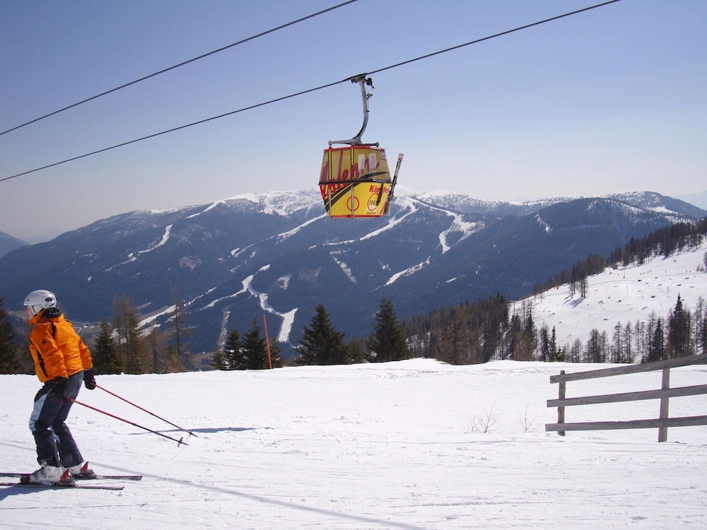 Apartment in Bad Kleinkirchheim by Ski Lift