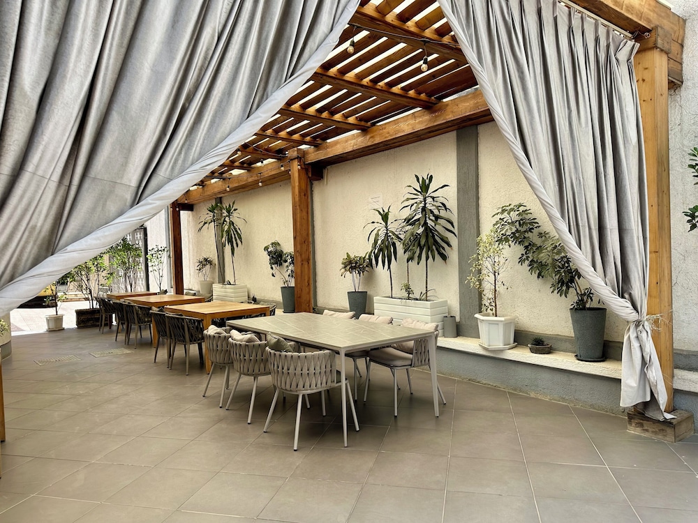 Social House Boutique Hotel