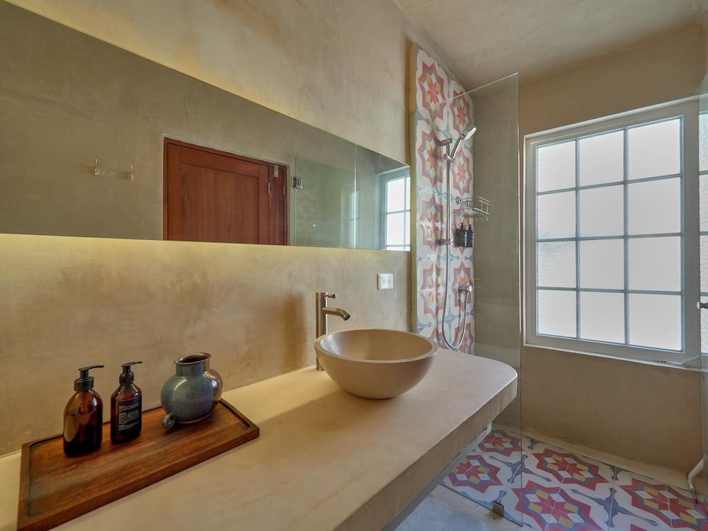 Casa Pineas-yucatan Home Rentals view 4