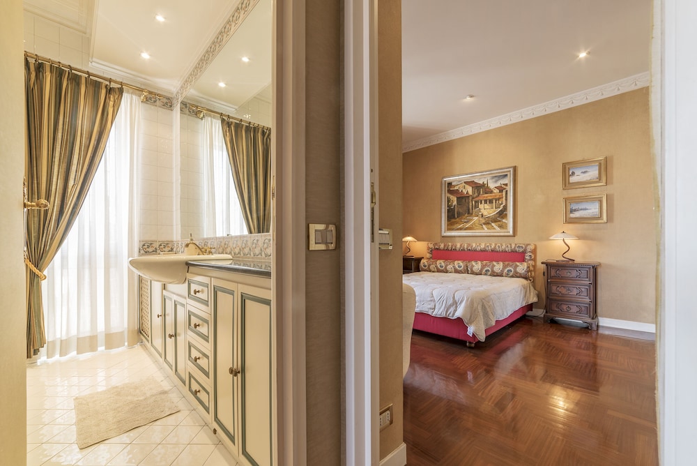 San Pietro Exclusive Panoramic Flat