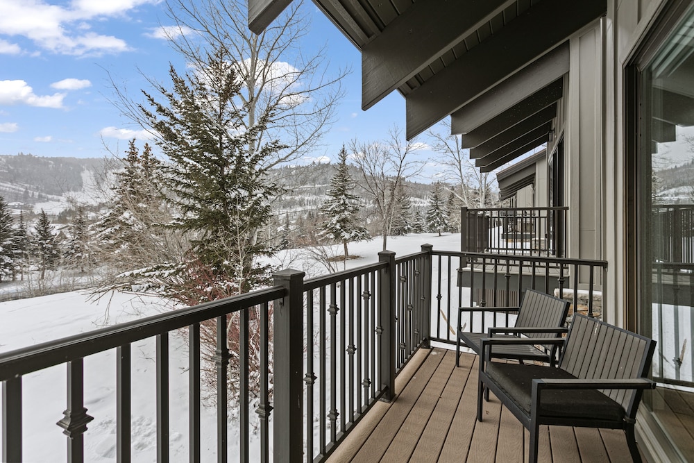 1688 - Five Bedroom with Hot Tub Pinnacle 5 Condo