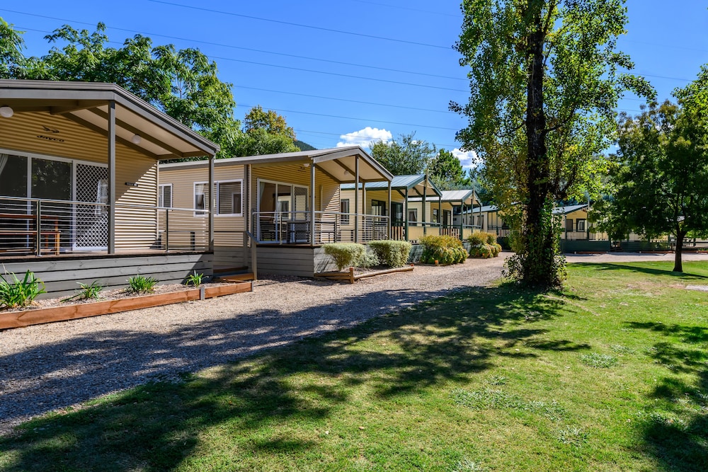 Bright Riverside Holiday Park