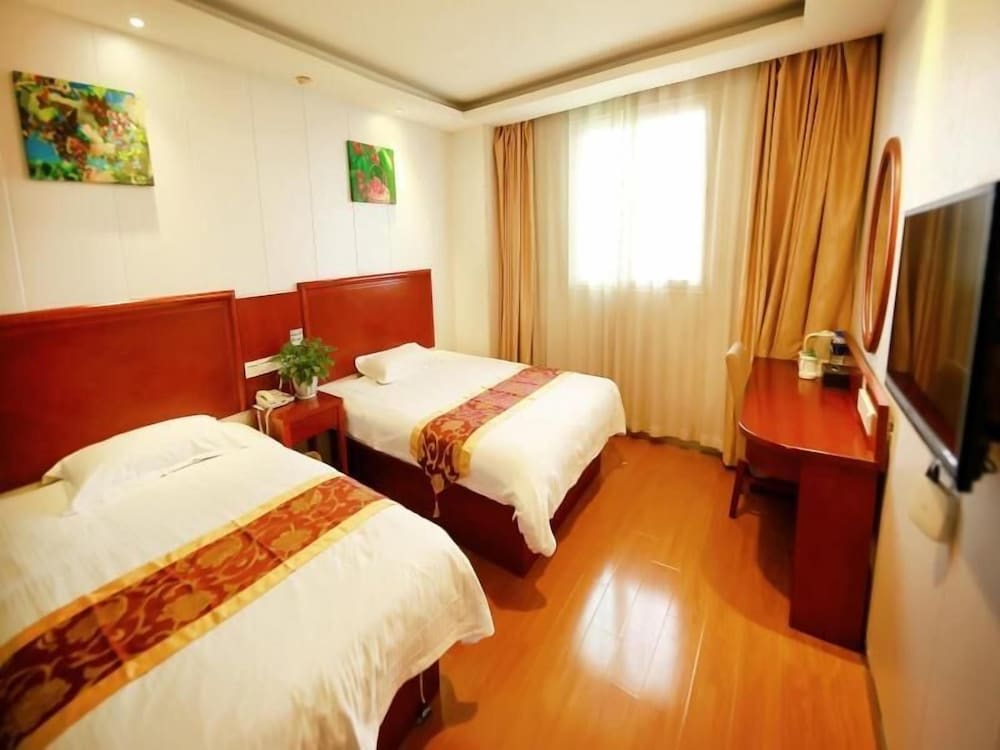 GreenTree Inn Jiangsu Suzhou Kunshan Huaqiao Household Building Materials City Shell Hotel