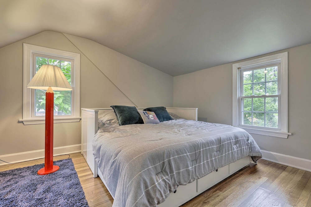 Cincinnati Vacations - Charming Cincinnati Home < 10 Mi to Downtown! - Property Image 28
