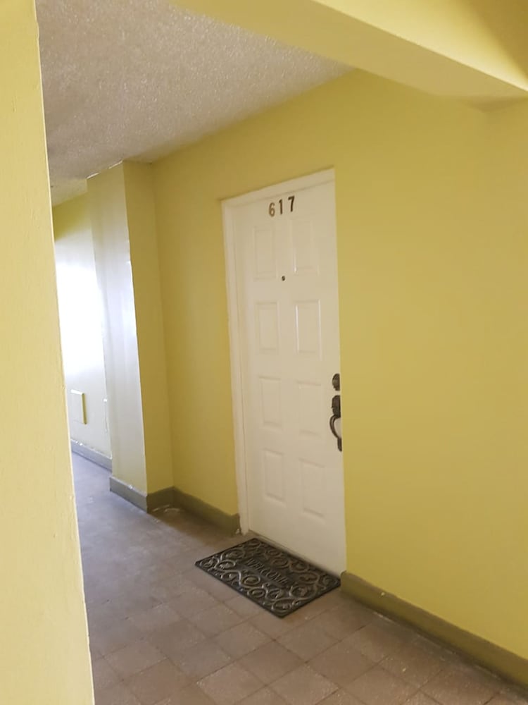 New Kingston Apt at Kensington Court
