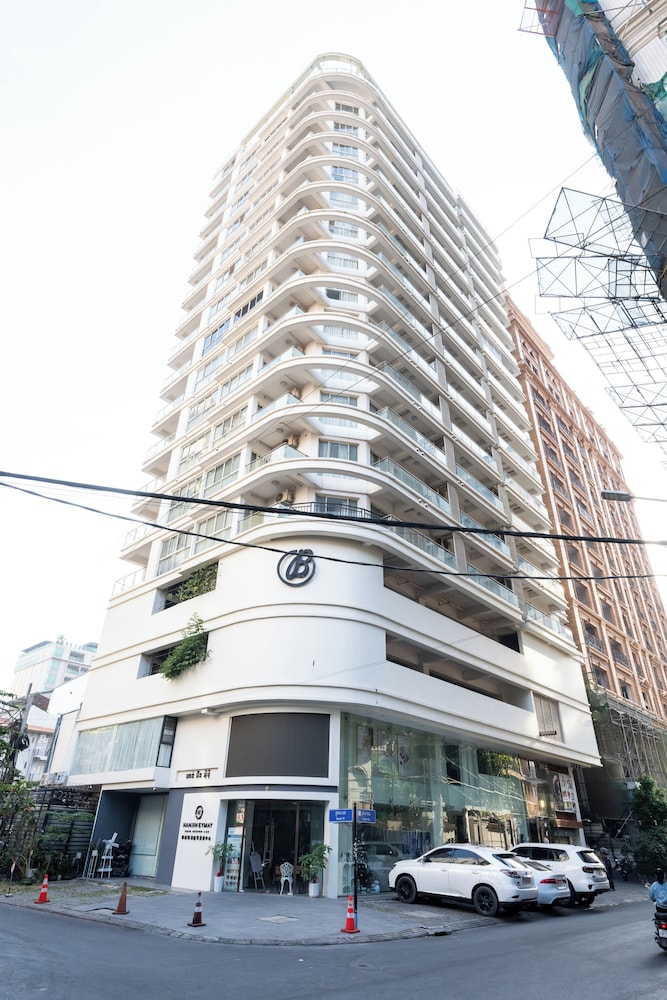 Bellavita Residence City Center by Soben