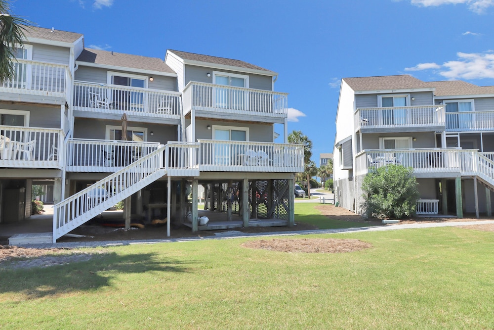 Barrier Dunes 422 - 64