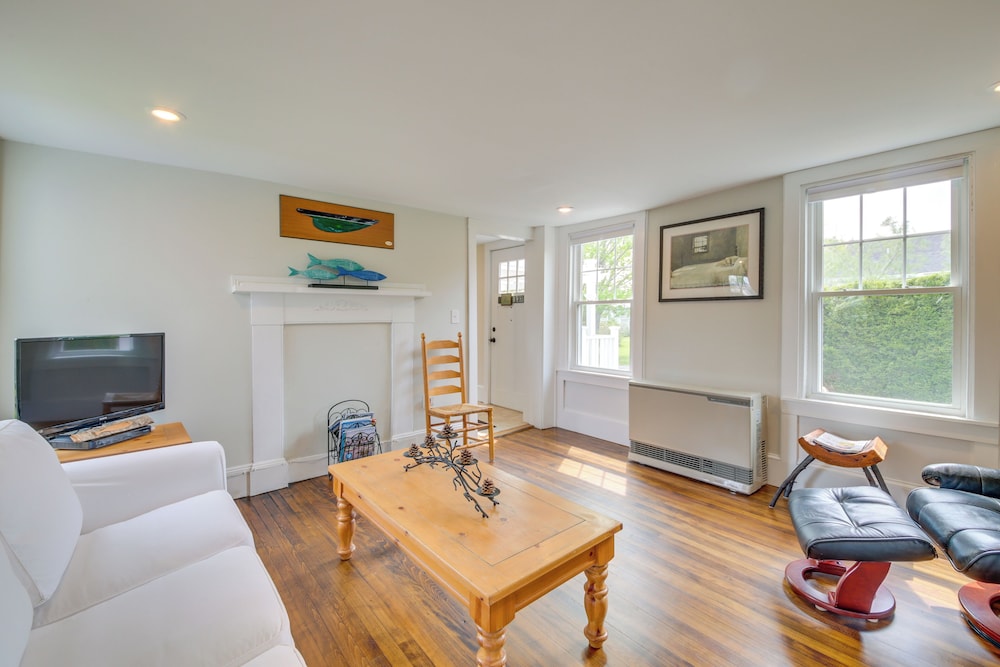 Rockland Home w/ Deck 5 Mins to Historic Downtown!, photo 2
