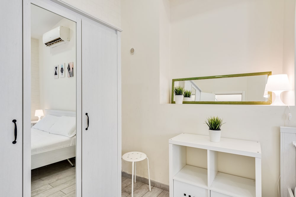 Maculnia BEIGE en Catania — hotel room