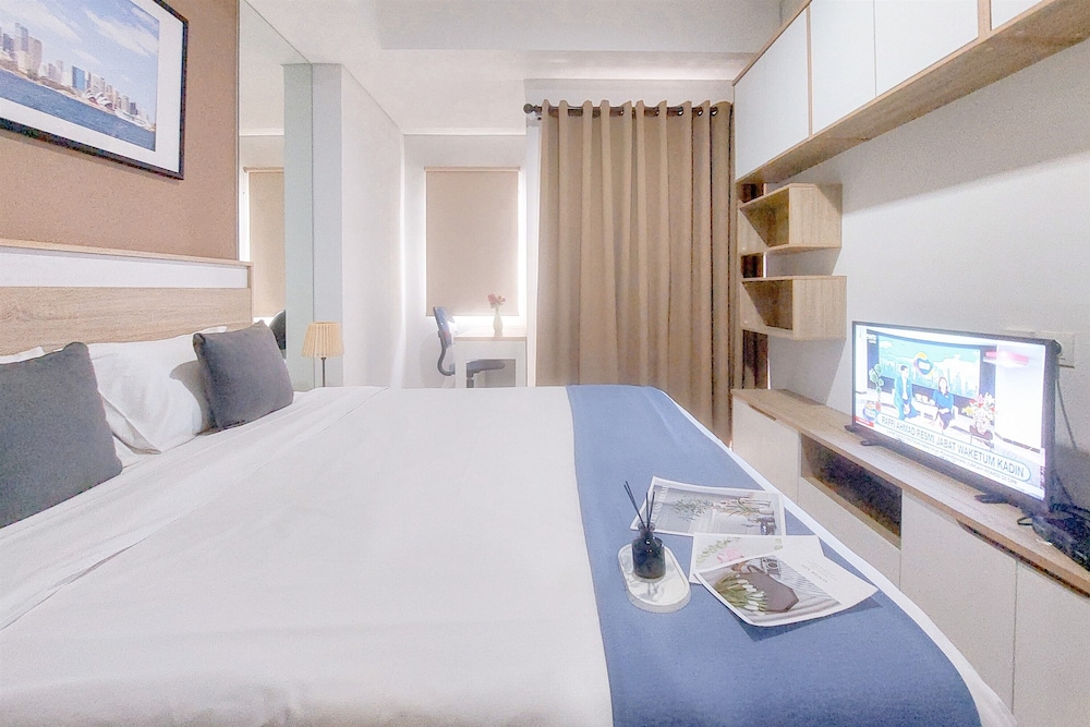 Modern and Comfy Studio Apartment Springwood Residence Tangerang