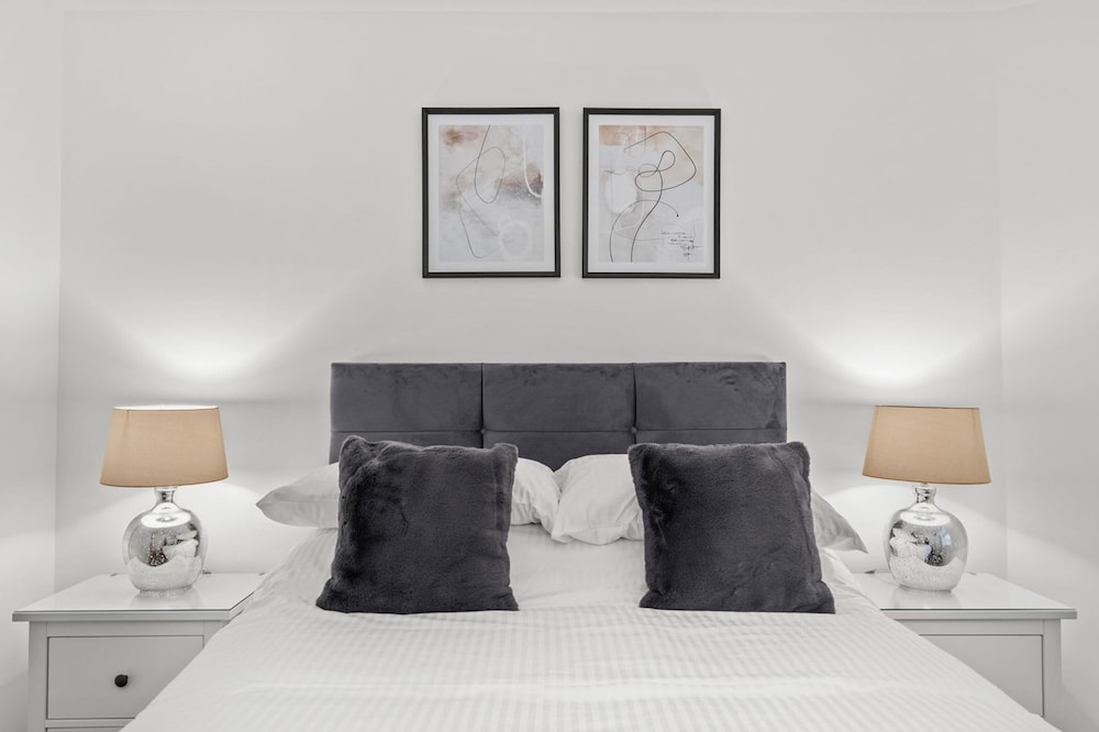 Host Stay Hotham Place view 5