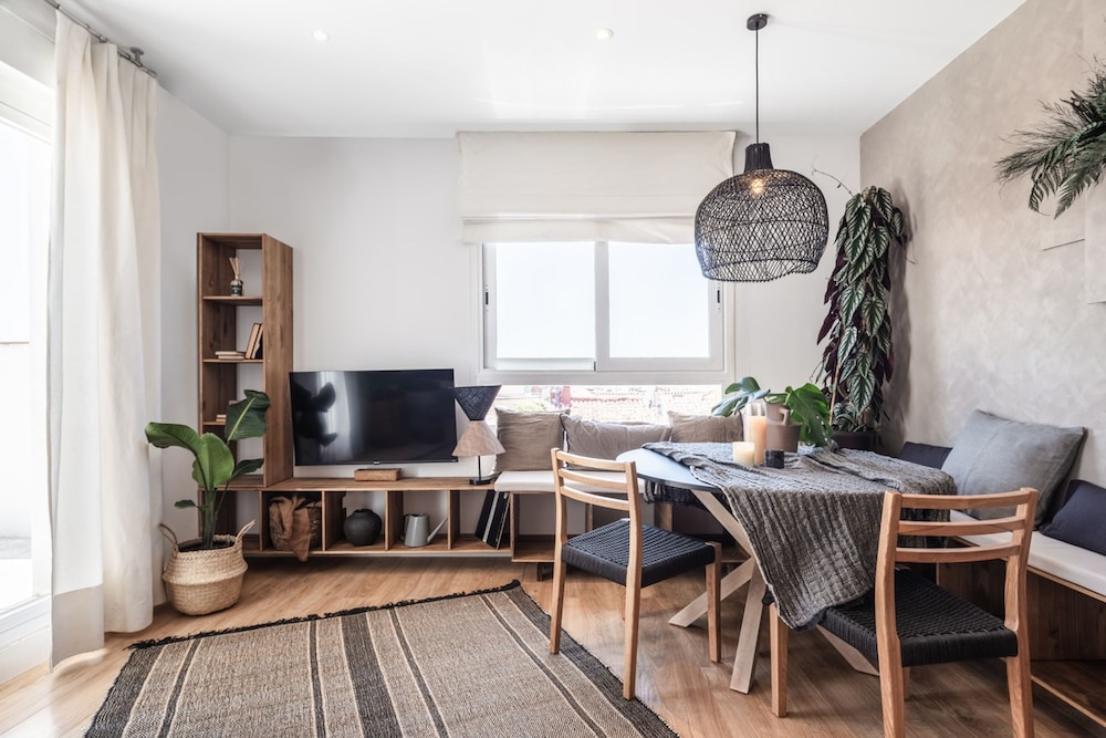 Budu - 2 Bedrooms and Terrace in Trafalgar