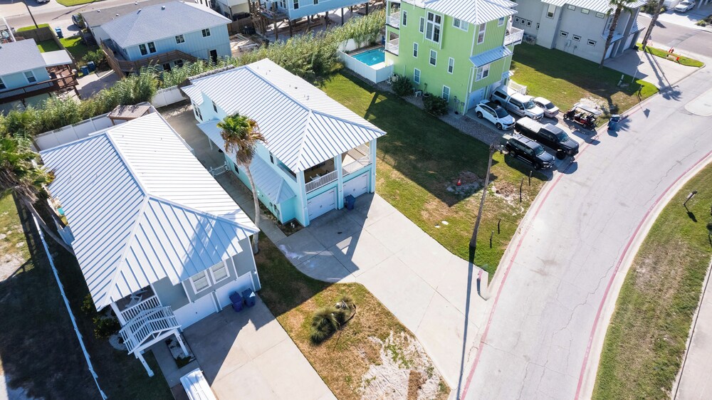 Pet Friendly Shared Pool Sleeps 14 view 3