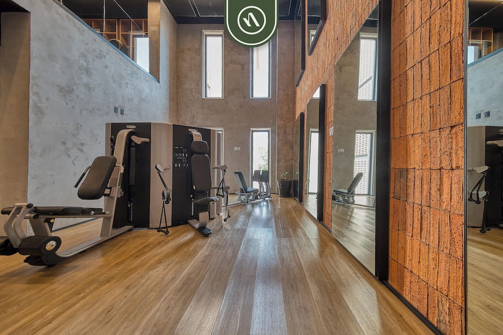 Oceanview Condo With Amazing Rooftop Pool - Gym