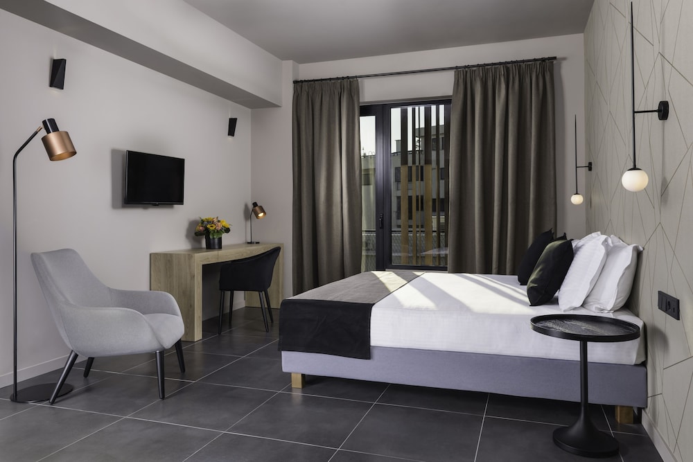 Glyfada Vacations - Azur Suites - Property Image 18