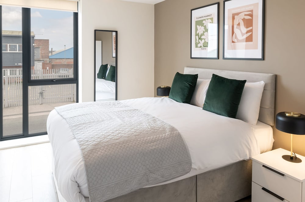 Host Stay Richmond Place 103 view 4