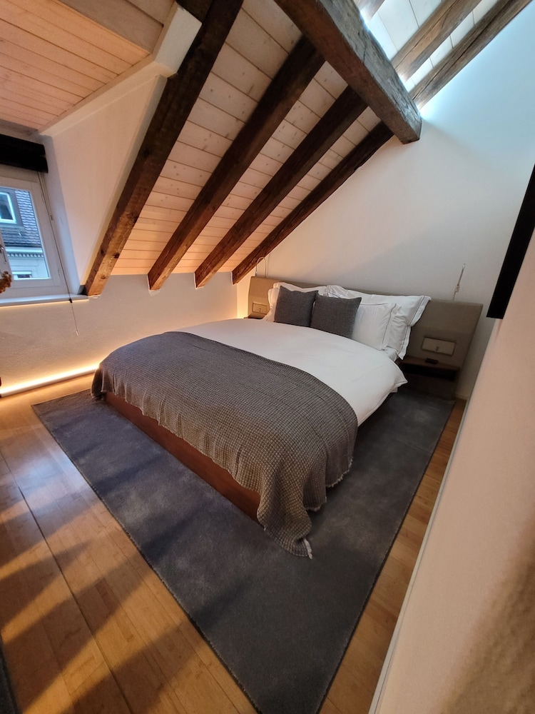 Le Bijou Lintheschergasse 23 Zurich HB