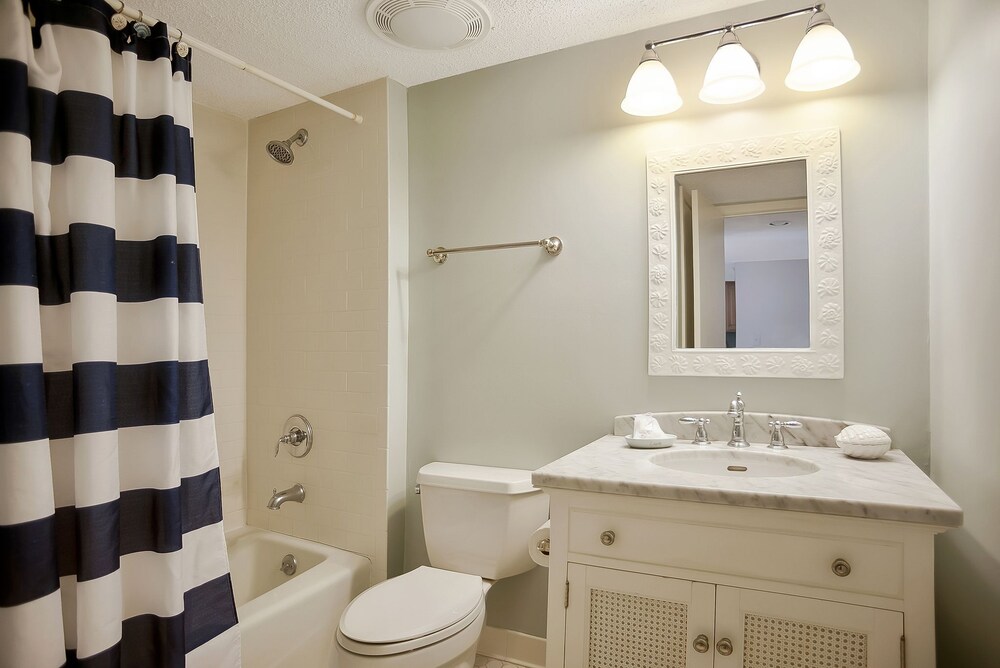2449 Inland Harbour at The Sea Pines Resort