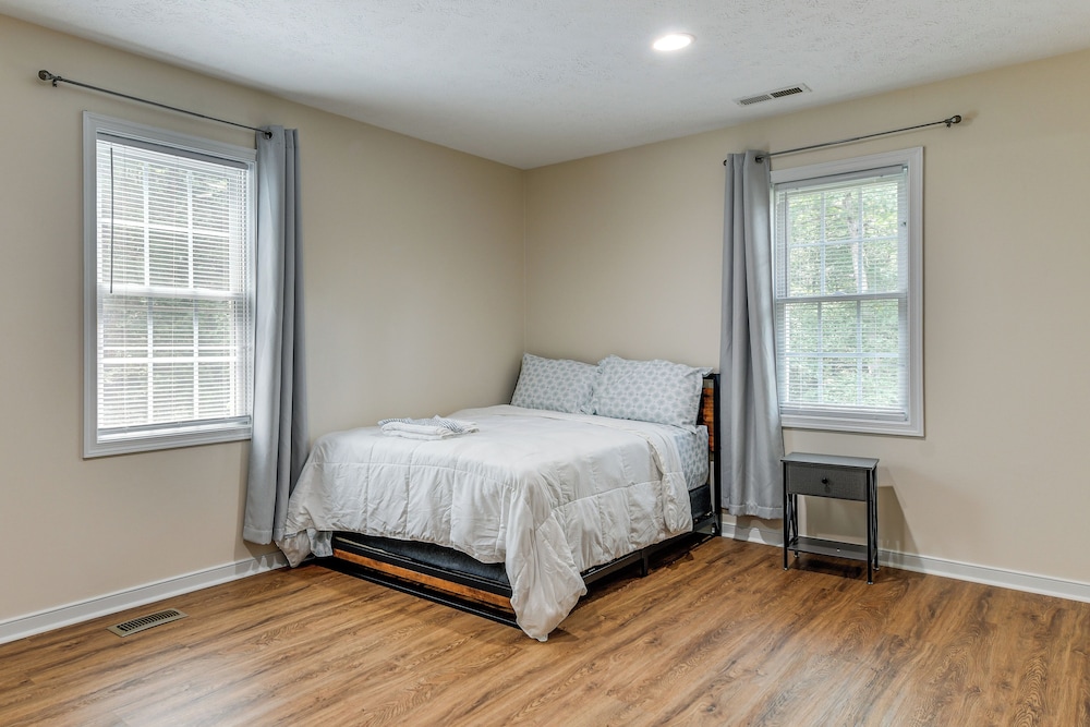 Classic Colonial Home w/ Private Yard in Richmond!