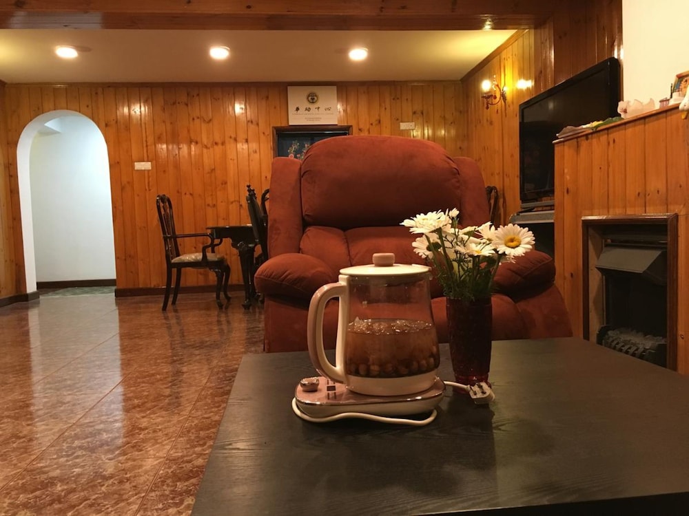 Asteria Villa Guest House view 2