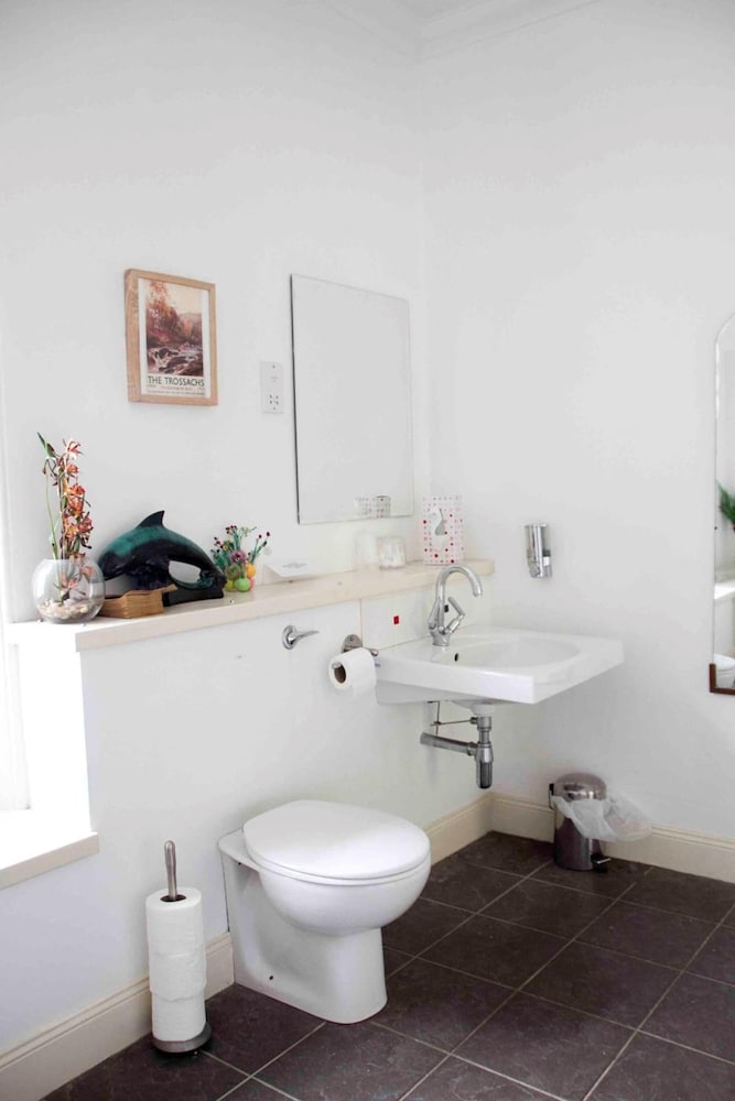 Airlie House Self-Catering