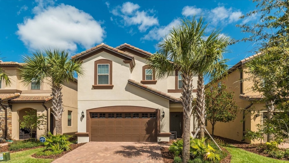 Windsor Westside Resort 7 Bedroom Home with Game Room 7 Home