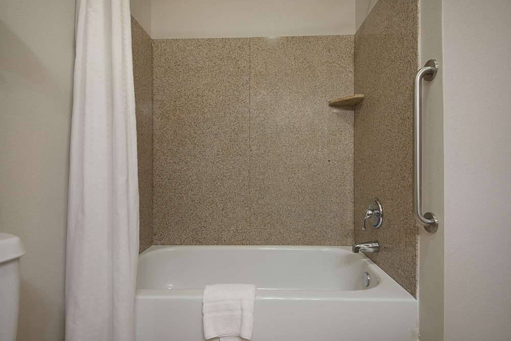 Best Western Plus Deridder Inn  Suites - Property Image 2